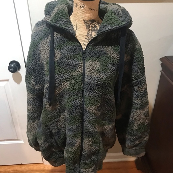🍃aerie Sherpa Hooded Full Zip Jacket - Picture 2 of 15